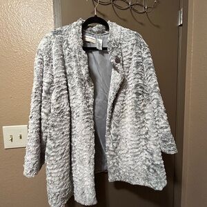 Alfred Dunner gray & white fuzzy coat size 24W
